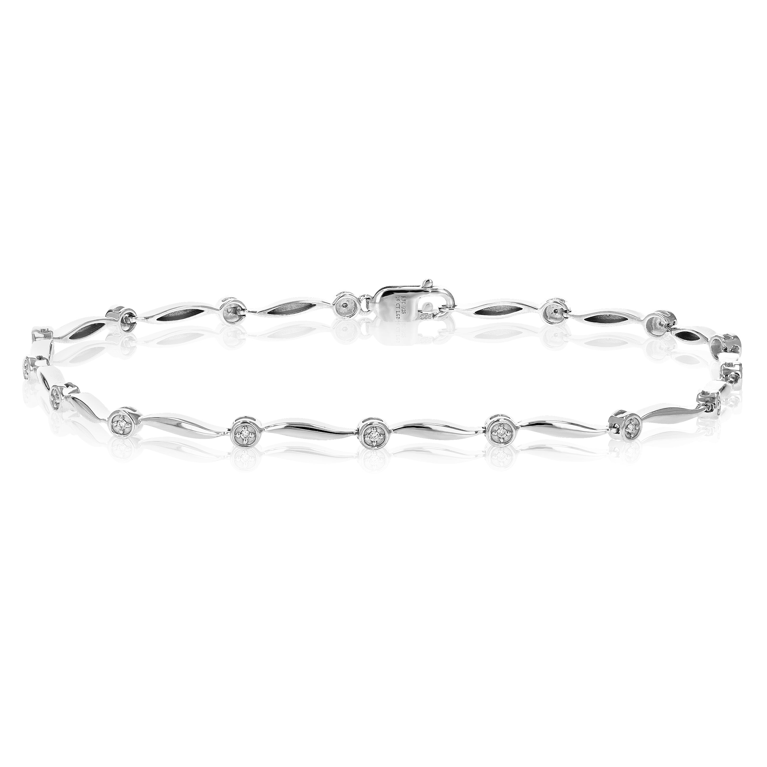 Round Station Lab Diamond Bracelet