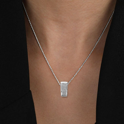 Fashion Diamond Pendant Necklace