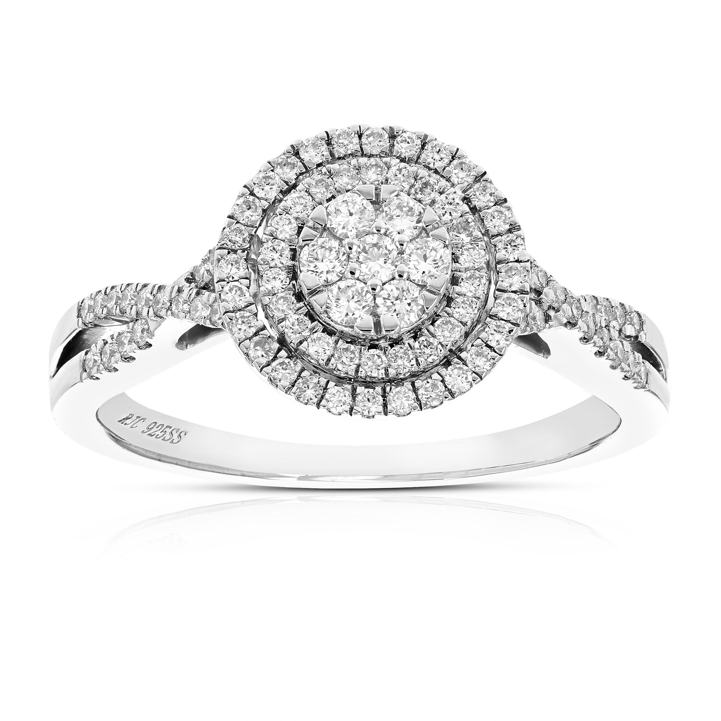 Diamond Round Halo Twisted Ring