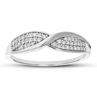 Cluster Diamond Infinity Wedding Band